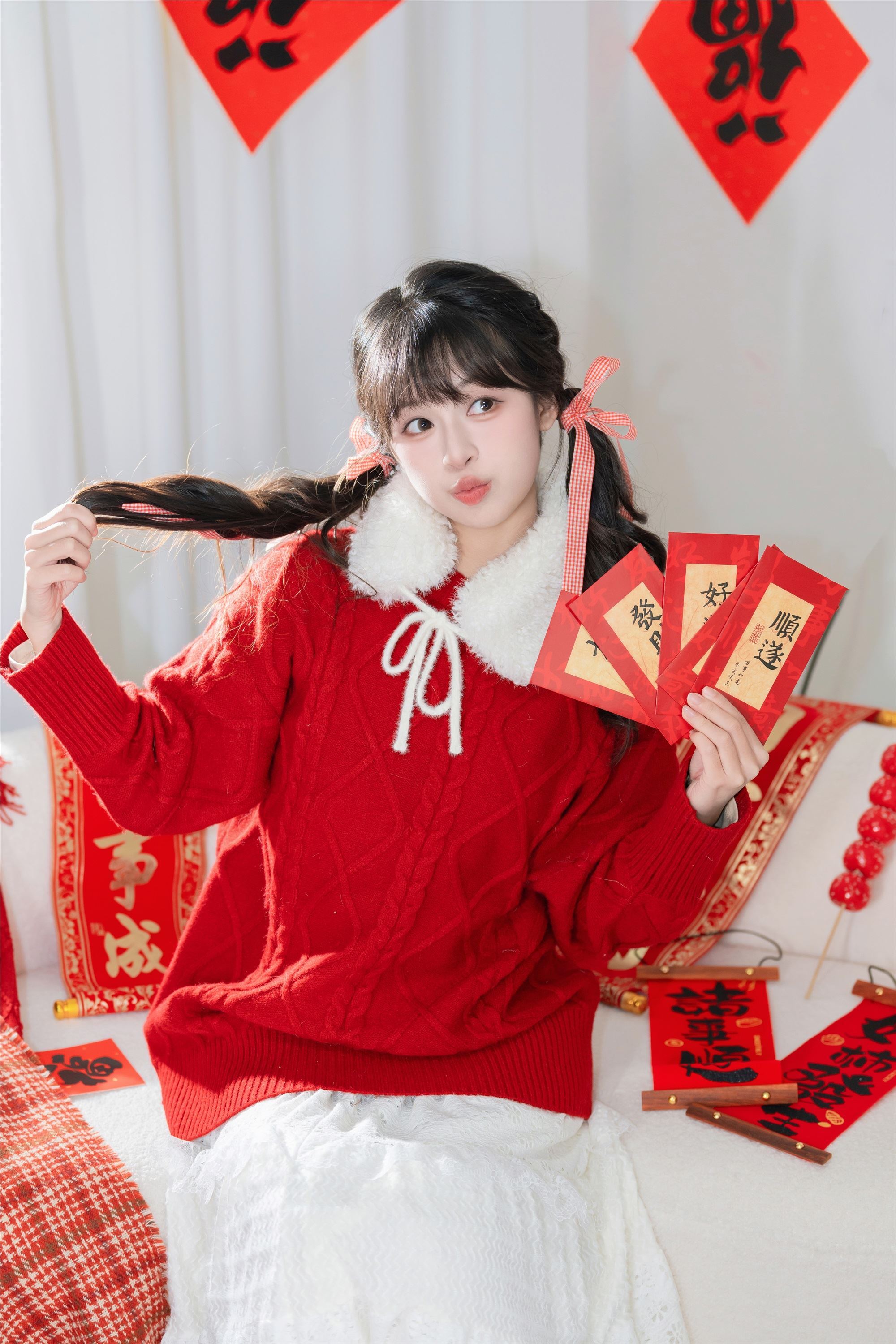 YITUYU艺图语 2025.01.14 居家新年照 夏芋小年